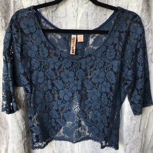 !!SOLD!! Eyeshadow Lace Crop Top